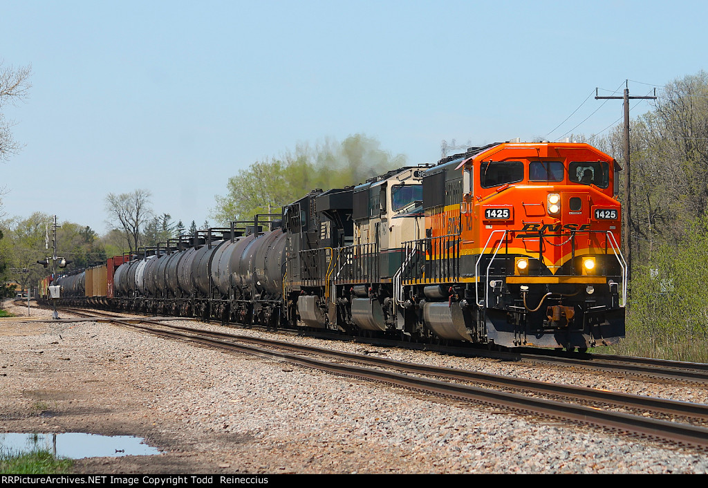 BNSF 1425